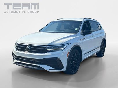 Used 2022 Volkswagen Tiguan SE R-Line
