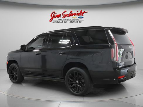 Used 2023 Cadillac Escalade Sport Platinum w/ LPO, ONYX Package AWD/4WD image 4