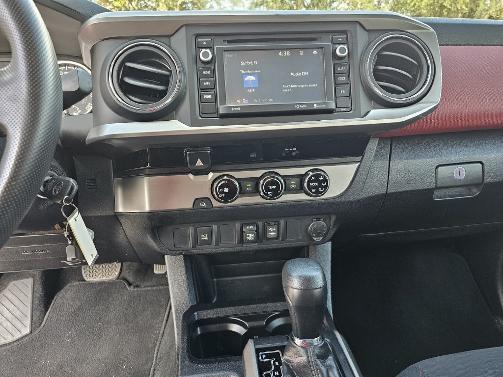 Used 2018 Toyota Tacoma SR5 RWD image 16