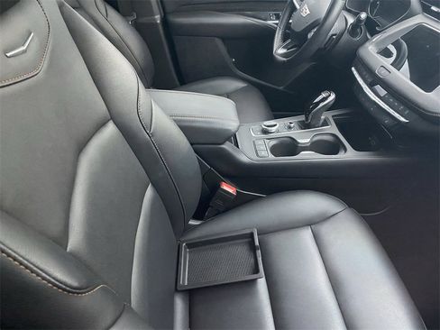 Used 2023 Cadillac XT4 Sport w/ Enhanced Visibility Package image 6