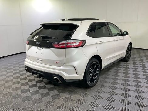 Used 2019 Ford Edge ST w/ Cold Weather Package AWD/4WD image 6