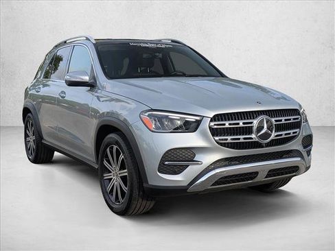 Certified 2025 Mercedes-Benz GLE 350 4MATIC image 3