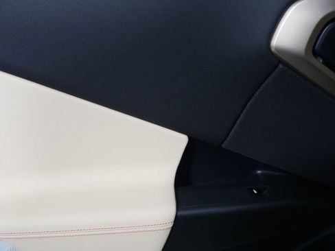 Used 2025 BMW X3 xDrive30i w/ Premium Package image 13