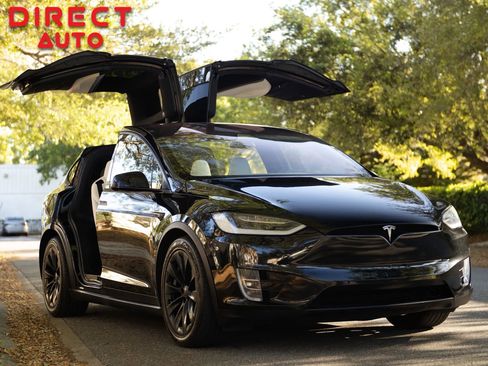 Used 2018 Tesla Model X 75D image 1