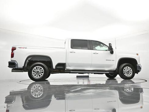 Used 2025 Chevrolet Silverado 2500 LT w/ Convenience Package AWD/4WD image 39