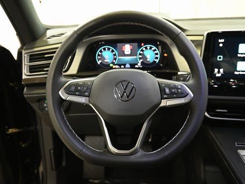 New 2026 Volkswagen Atlas Cross Sport SE image 4