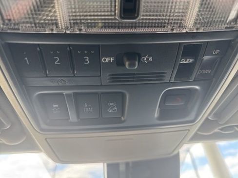 Used 2020 Toyota 4Runner SR5 Premium w/ Moonroof Package image 18