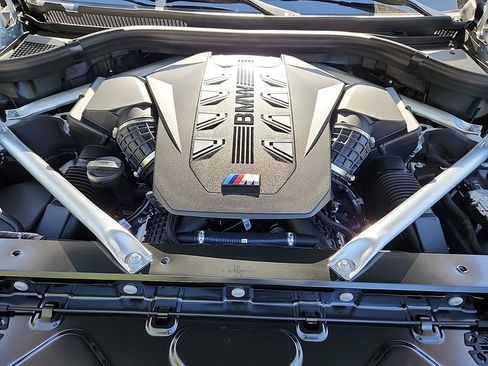 New 2025 BMW X7 M60i image 30