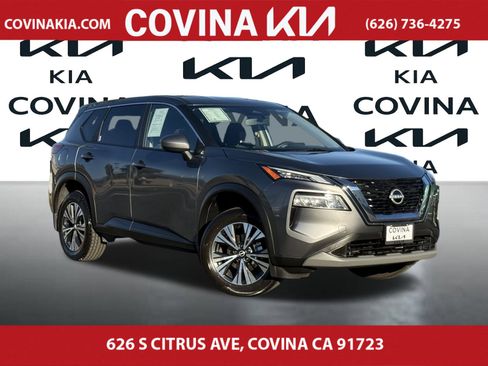 Used 2023 Nissan Rogue SV image 1