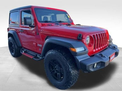 Used 2019 Jeep Wrangler Sport image 4