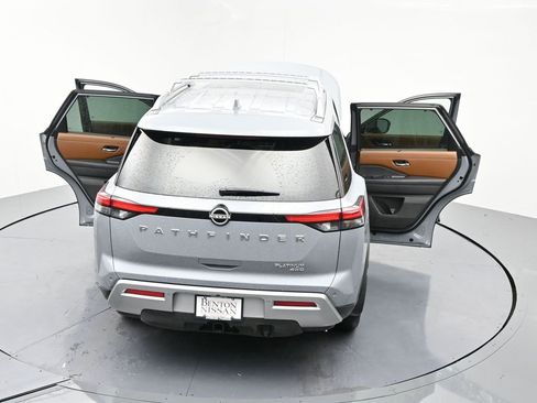 Used 2024 Nissan Pathfinder Platinum w/ Cargo Package image 25