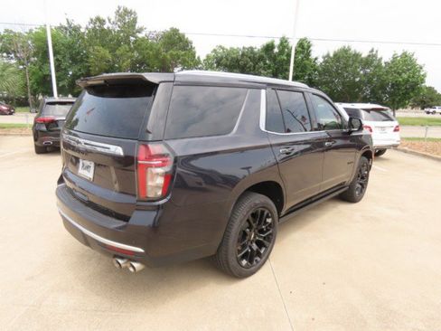 Used 2022 Chevrolet Tahoe Premier AWD/4WD image 9