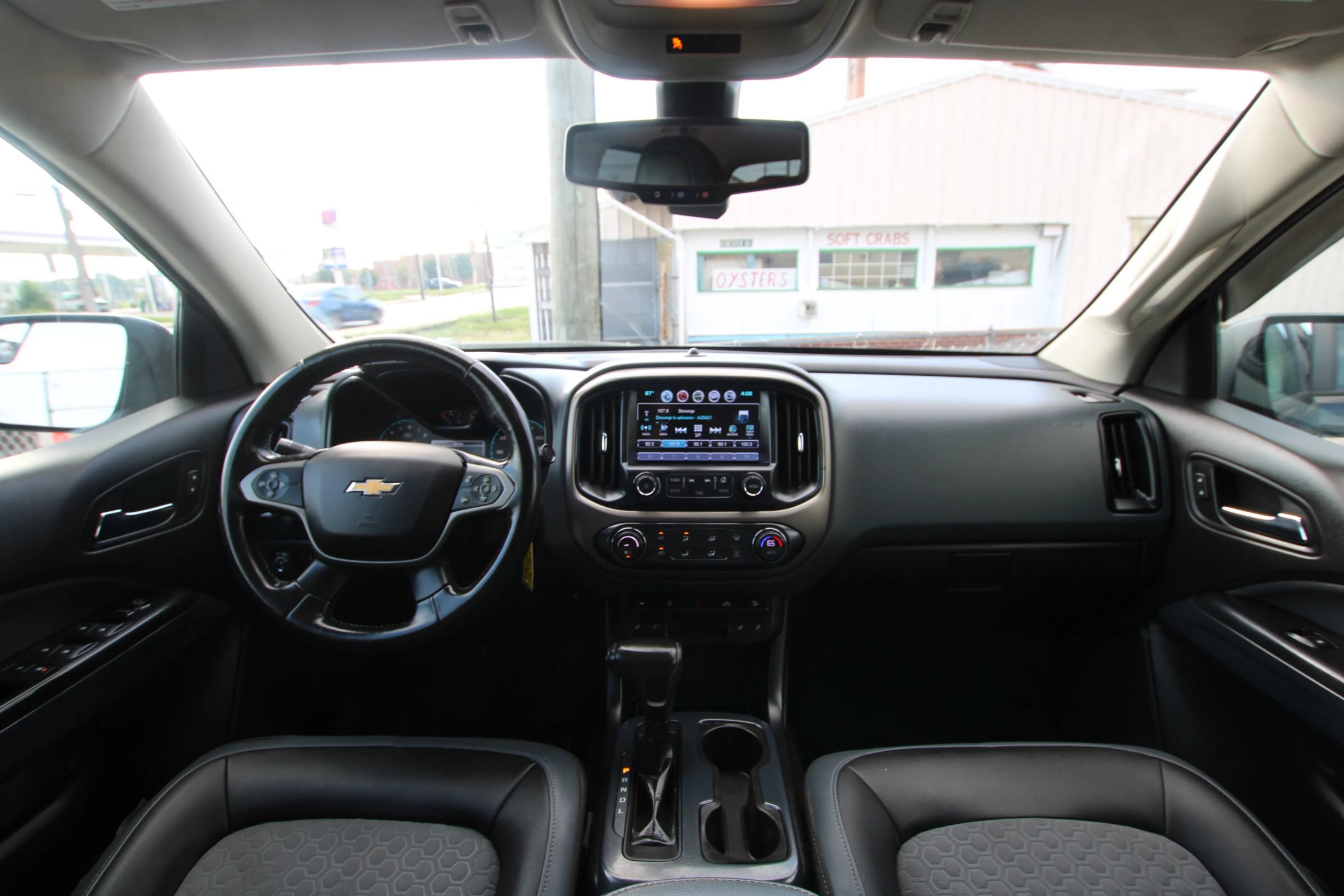 Used 2018 Chevrolet Colorado Z71 w/ Z71 Midnight Edition AWD/4WD image 13