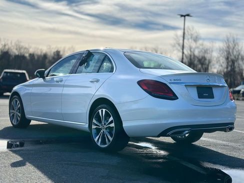 Used 2021 Mercedes-Benz C 300 4MATIC Sedan image 4