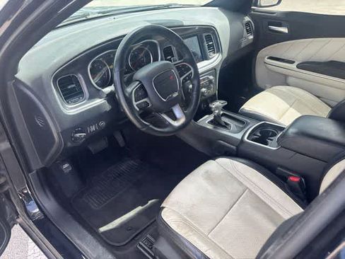 Used 2018 Dodge Charger GT AWD/4WD image 9