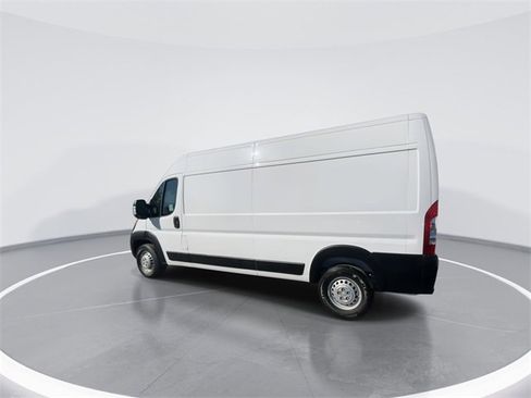 Used 2025 RAM ProMaster 2500 w/ Convenience Group image 6