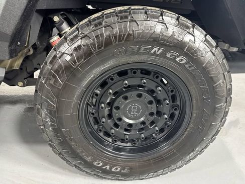 Used 2020 Jeep Gladiator Mojave AWD/4WD image 6