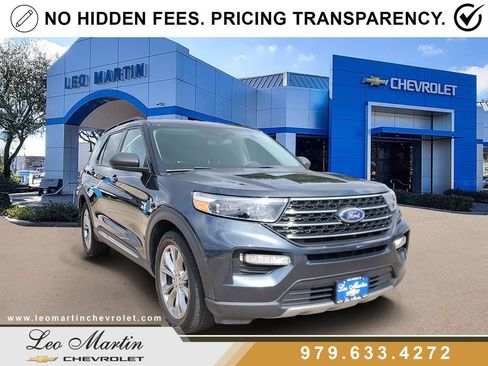 Used 2022 Ford Explorer XLT w/ Equipment Group 202A RWD image 3