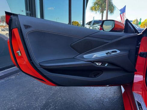 Used 2021 Chevrolet Corvette Stingray Coupe w/ Z51 Performance Package image 9