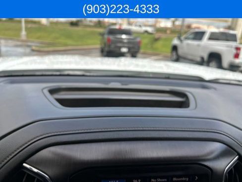 Used 2022 GMC Sierra 2500 AT4 w/ AT4 Preferred Package AWD/4WD image 28