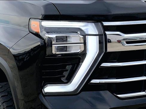 Used 2024 Chevrolet Silverado 3500 LTZ w/ LTZ Premium Package image 25