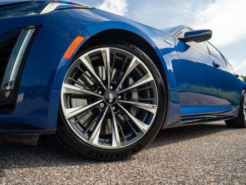 Used 2022 Cadillac CT5 V Blackwing RWD image 40