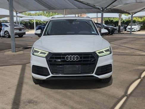 Used 2019 Audi Q5 2.0T Premium Plus w/ Premium Plus Package image 2