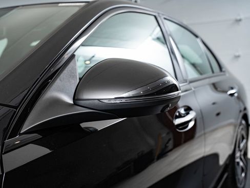 Certified 2022 Mercedes-Benz C 300 4MATIC Sedan image 17