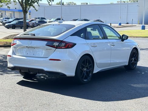 Used 2023 Honda Civic Sport image 11