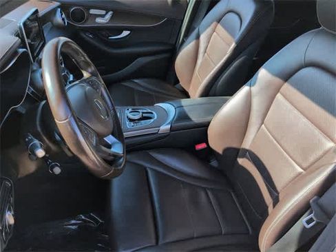 Used 2018 Mercedes-Benz GLC 300 4MATIC image 16