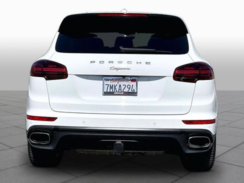 Used 2015 Porsche Cayenne Diesel AWD/4WD image 4