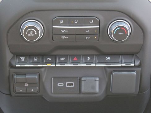 Used 2025 Chevrolet Silverado 2500 Custom w/ Custom Value Package AWD/4WD image 22