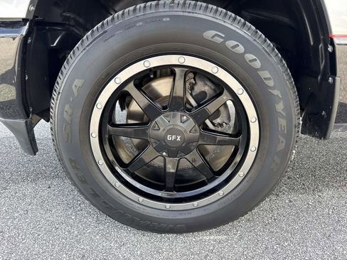 Used 2022 RAM 1500 Big Horn AWD/4WD image 31