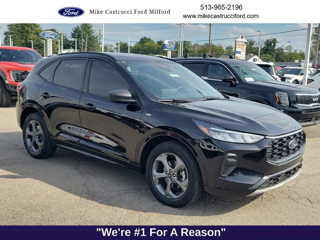 Used 2023 Ford Escape ST-Line w/ Tech Pack #1 AWD/4WD image 7