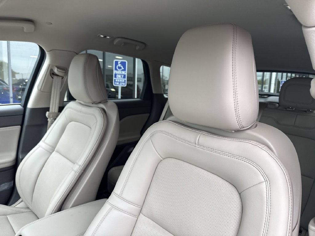 Certified 2023 Lincoln Corsair Reserve w/ Equipment Group 201A AWD/4WD image 16