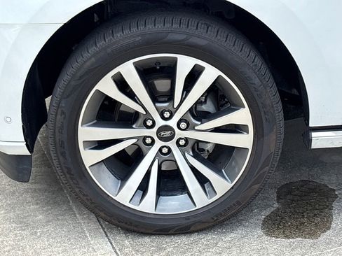 Used 2021 Ford Expedition Max Platinum AWD/4WD image 13