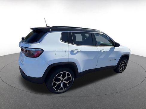 Used 2025 Jeep Compass Limited image 15