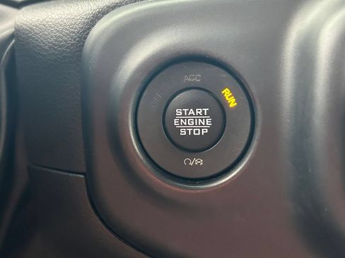 Used 2022 Jeep Wrangler Unlimited Sport AWD/4WD image 27