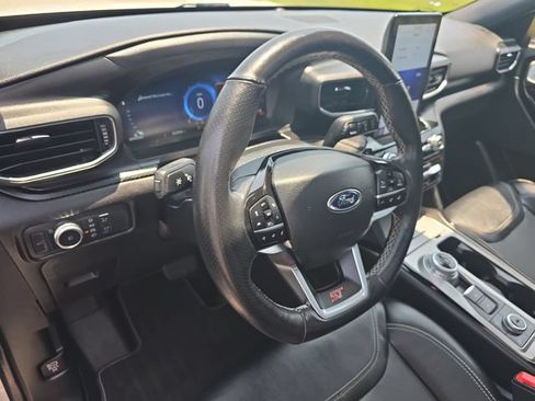 Used 2022 Ford Explorer ST w/ Equipment Group 401A AWD/4WD image 18