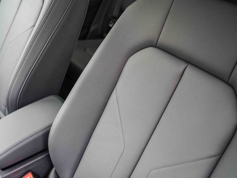 New 2025 Audi Q3 2.0T Premium Plus image 26