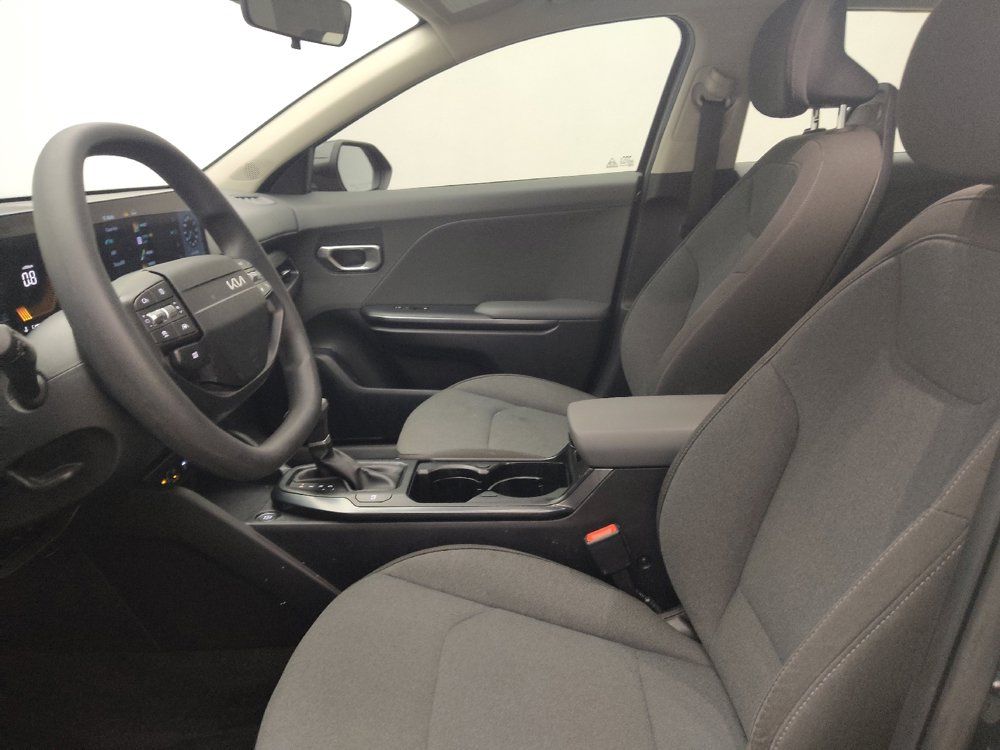Used 2025 Kia K4 FWD image 17