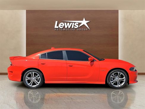 Used 2022 Dodge Charger R/T w/ Driver Convenience Group image 6