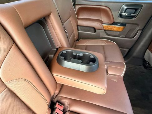 Used 2016 Chevrolet Silverado 1500 High Country w/ High Country Premium Package RWD image 15