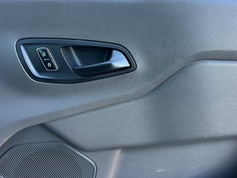 Used 2023 Ford Transit 350 XLT image 19