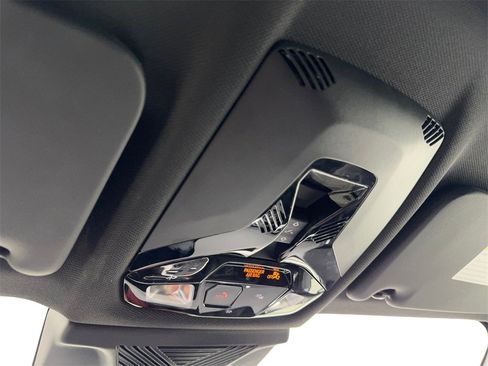 Used 2025 BMW X1 xDrive28i image 70