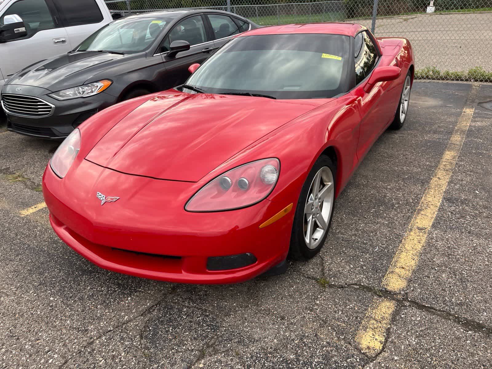 Used 2006 Chevrolet Corvette Coupe w/ Preferred Equipment Group RWD image 4