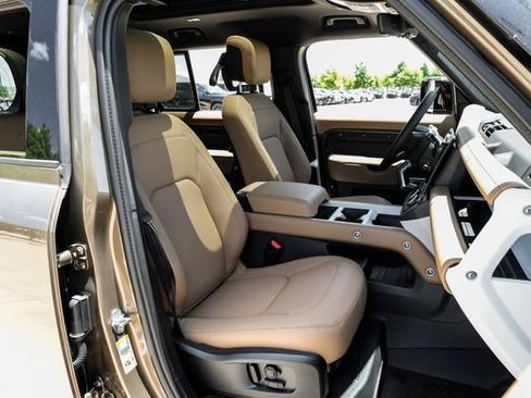 New 2026 Land Rover Defender 110 X-Dynamic SE AWD/4WD image 44