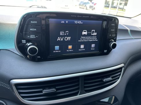 Used 2019 Hyundai Tucson Limited w/ Cargo Package FWD image 17