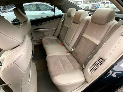 Used 2014 Toyota Camry XLE image 20