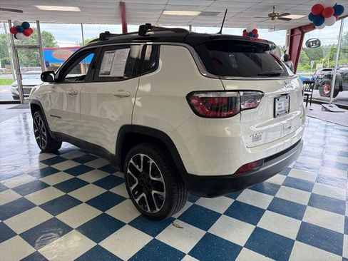 Used 2018 Jeep Compass Limited w/ Navigation Group AWD/4WD image 5